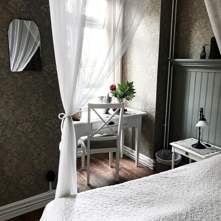 Okens Bed & Breakfast Varberg Exterior photo